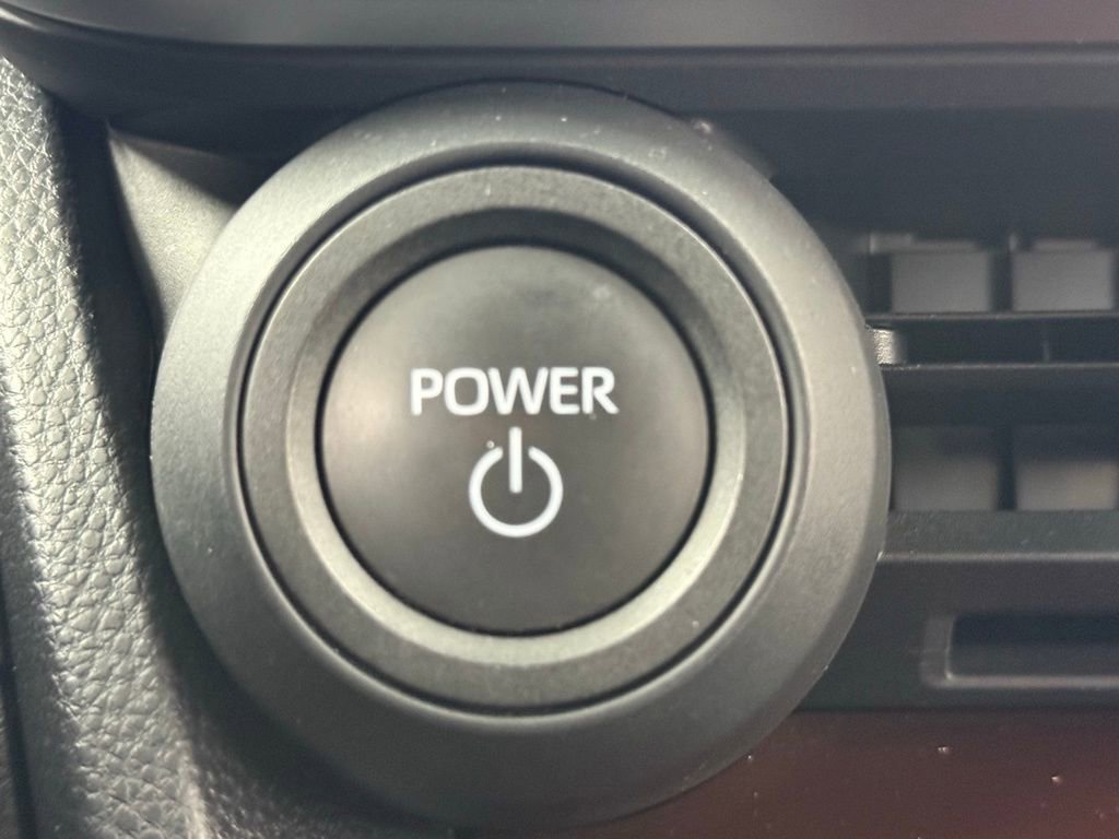 Used 2024 Toyota Prius Prime SE image 24