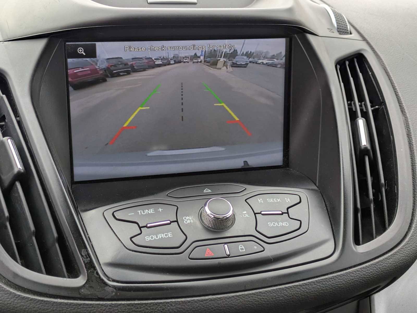 Used 2015 Ford Escape SE w/ Equipment Group 201A image 28