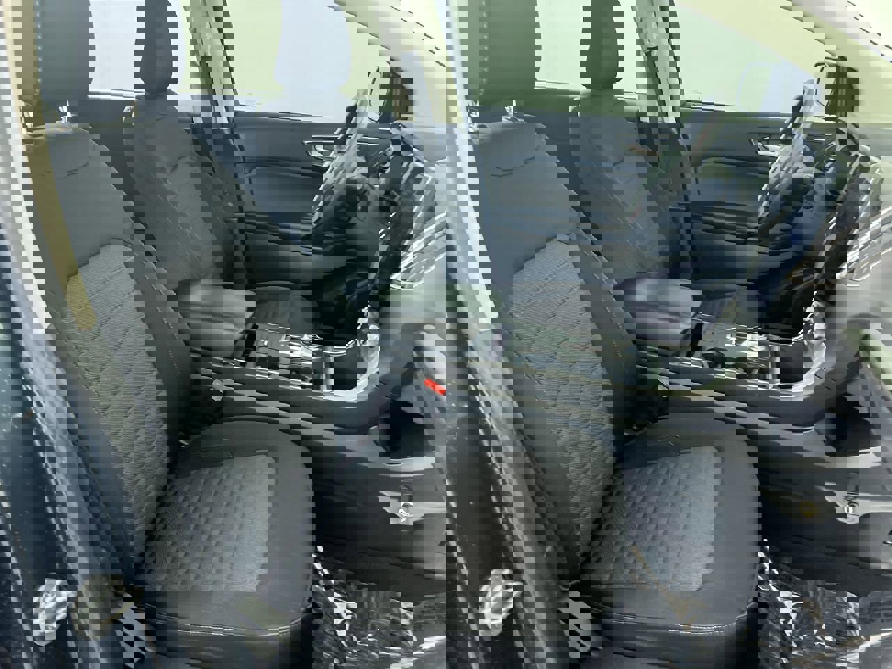 Used 2022 Ford Edge SE w/ Black Appearance Package image 31