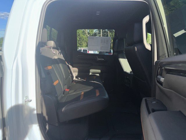 Used 2024 GMC Sierra 1500 AT4 w/ AT4 Premium Package AWD/4WD image 43