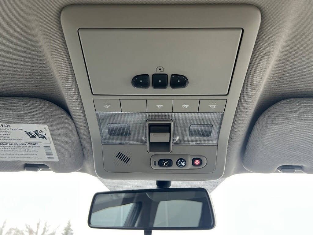 Used 2012 Chevrolet Captiva Sport LTZ image 24