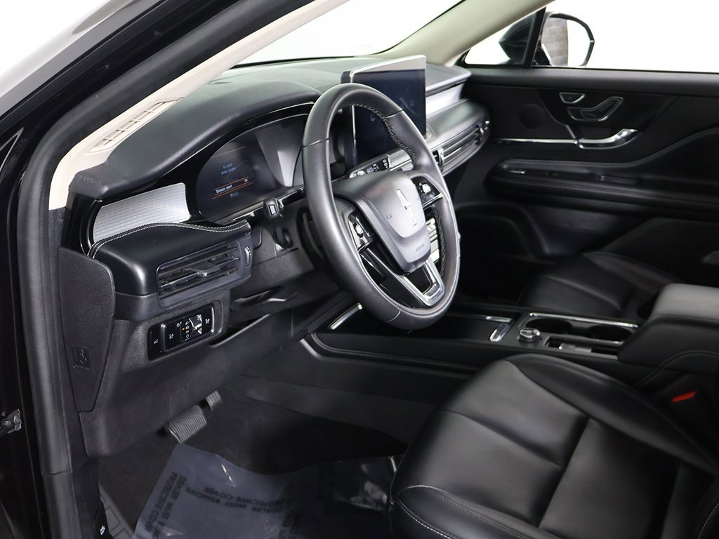 Used 2023 Lincoln Corsair AWD image 23