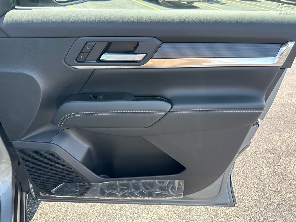 New 2026 GMC Terrain Elevation w/ Elevation Premium Package AWD/4WD image 37