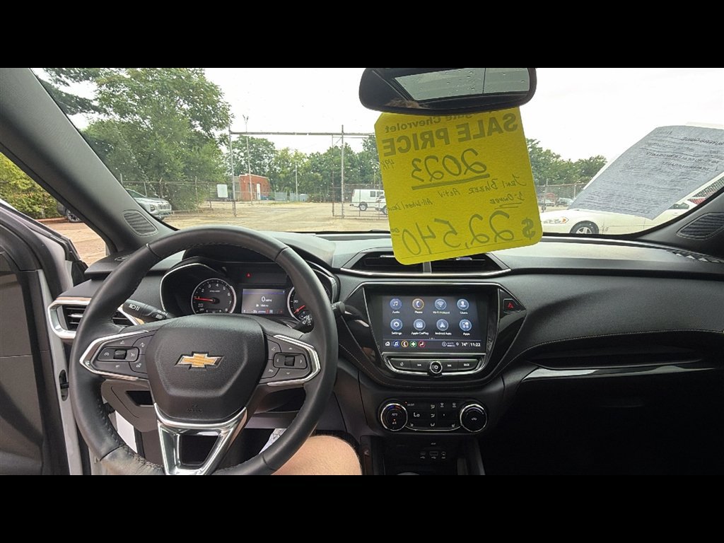 Used 2023 Chevrolet TrailBlazer ACTIV w/ Sun and Liftgate Package AWD/4WD image 10