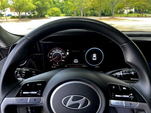 Used 2024 Hyundai Elantra Limited image 39