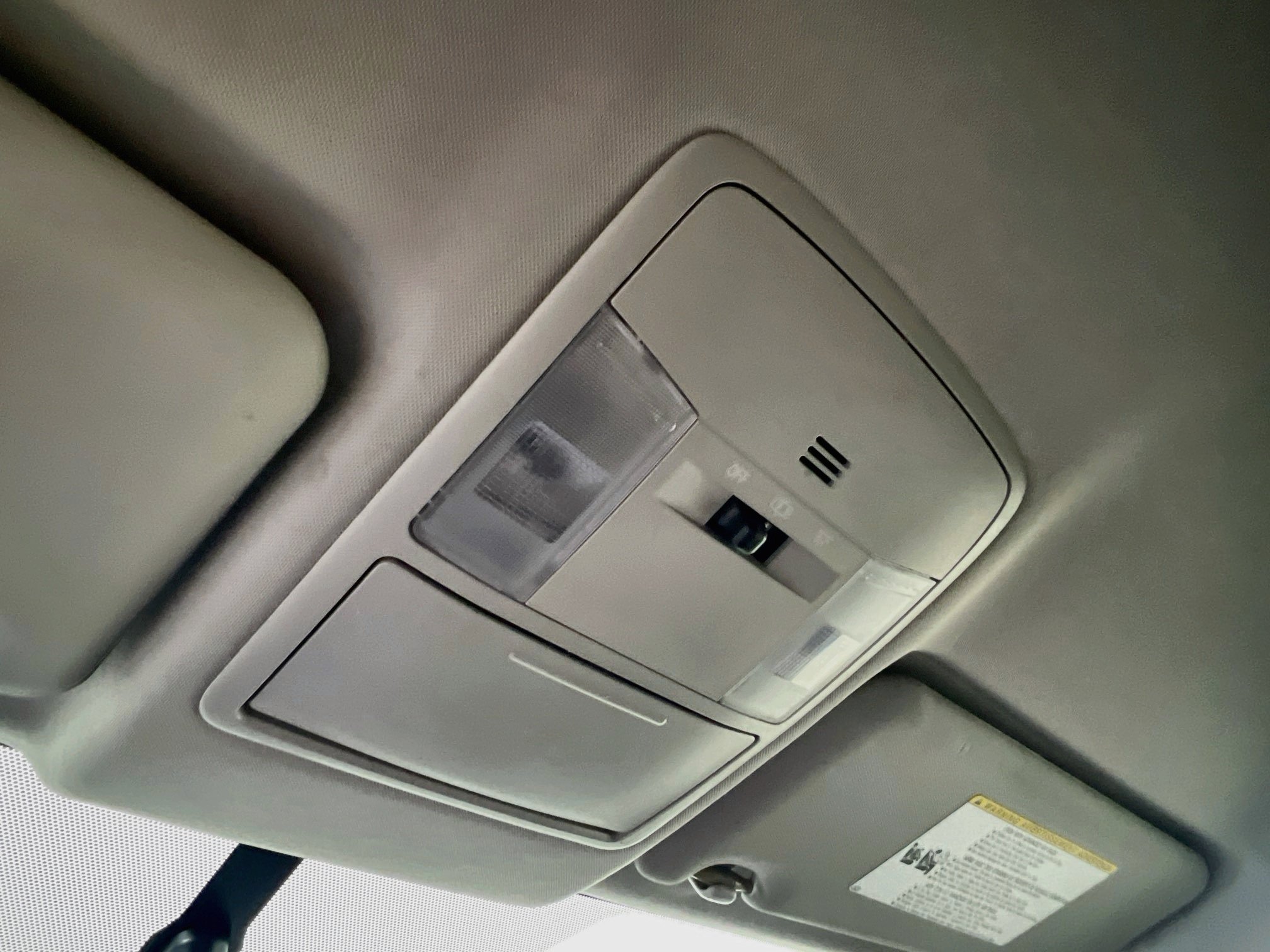 Used 2016 Toyota RAV4 LE FWD image 19