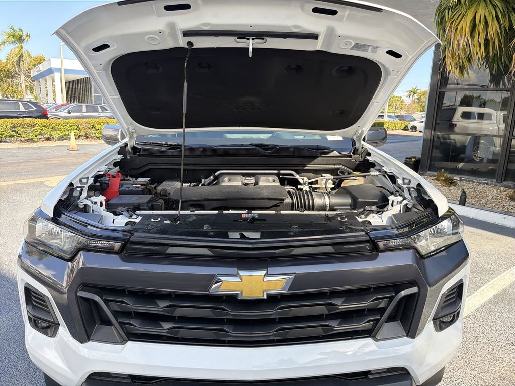Used 2023 Chevrolet Colorado LT w/ LT Convenience Package II image 25