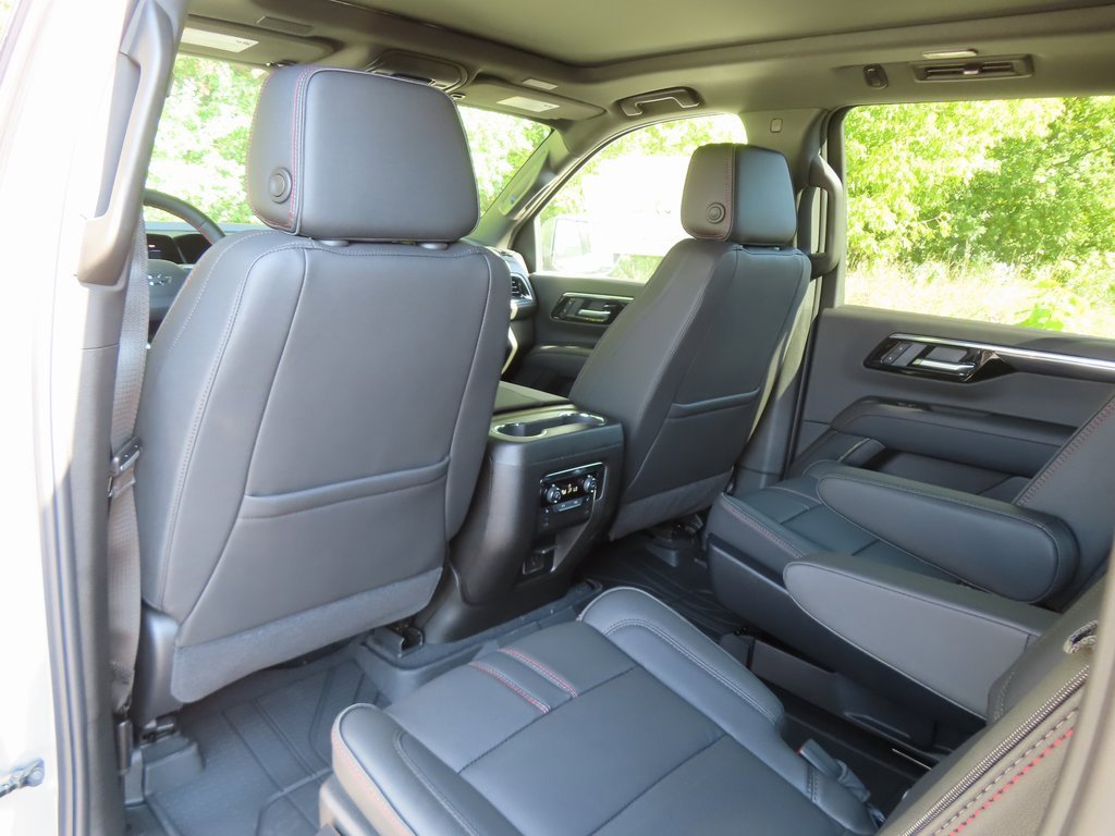 New 2026 Chevrolet Suburban RST w/ RST Capability Package image 26
