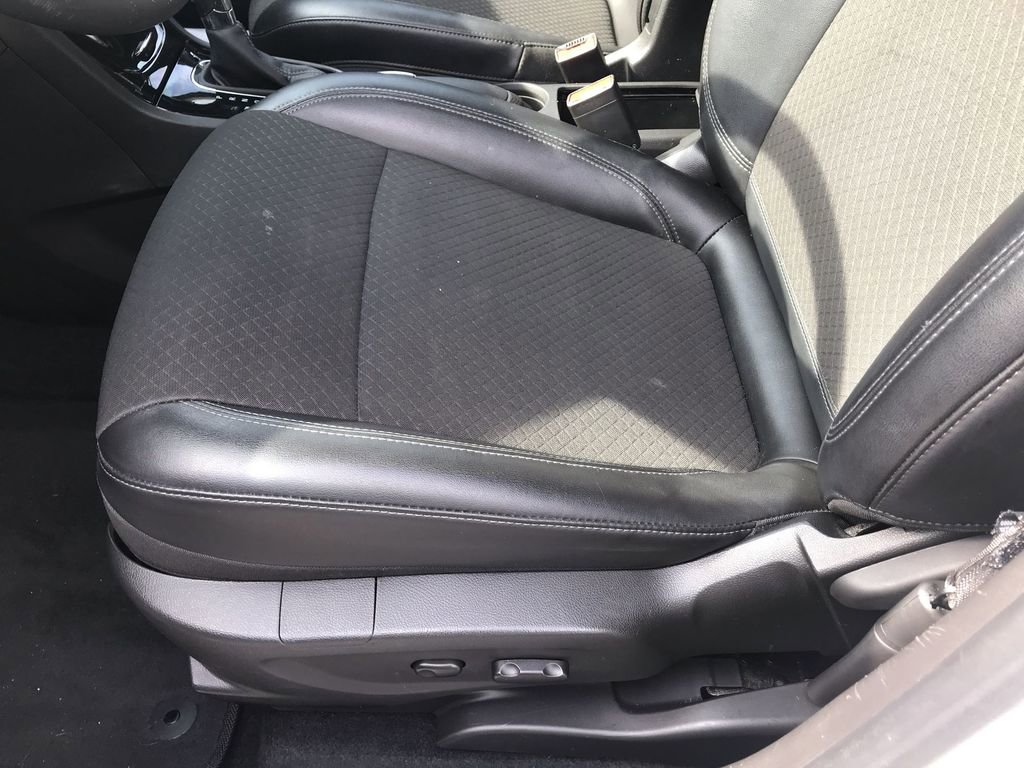 Used 2019 Buick Encore Preferred w/ Safety Package image 12