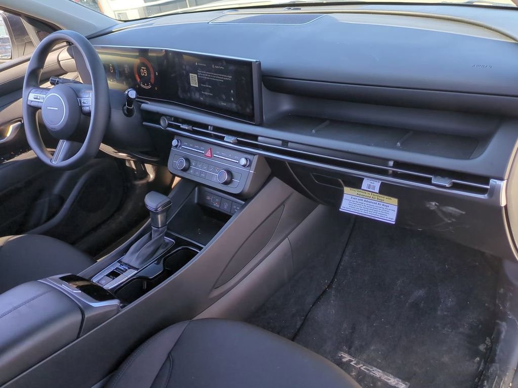 Certified 2025 Hyundai Tucson SE AWD/4WD image 28