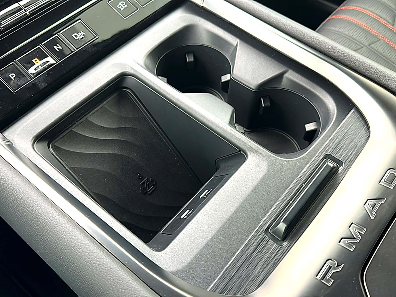 Used 2025 Nissan Armada PRO-4X image 36