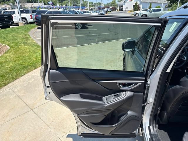 Used 2023 Subaru Forester Touring AWD/4WD image 30