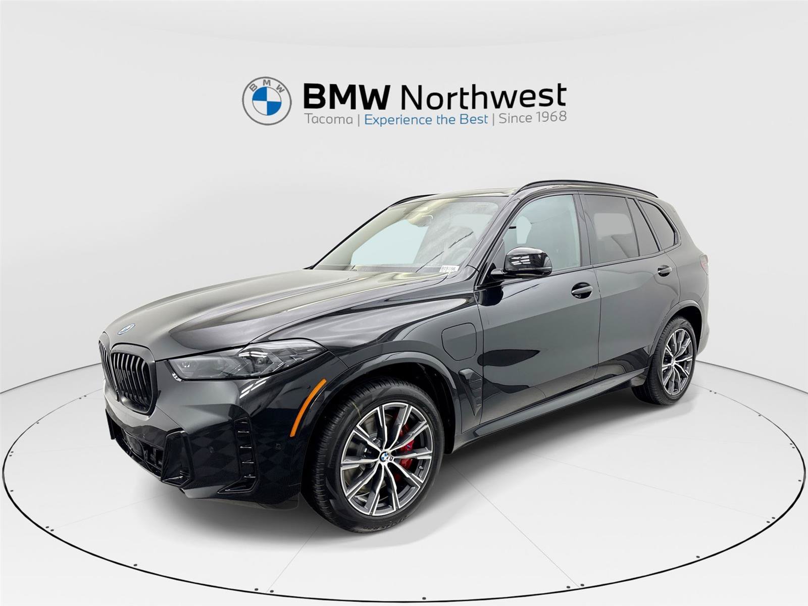 New 2026 BMW X5 xDrive50e w/ M Sport Package AWD/4WD image 1