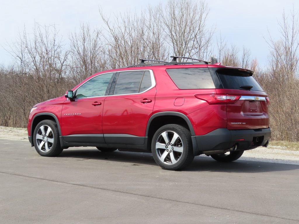 Used 2019 Chevrolet Traverse LT w/ LT Premium Package image 4