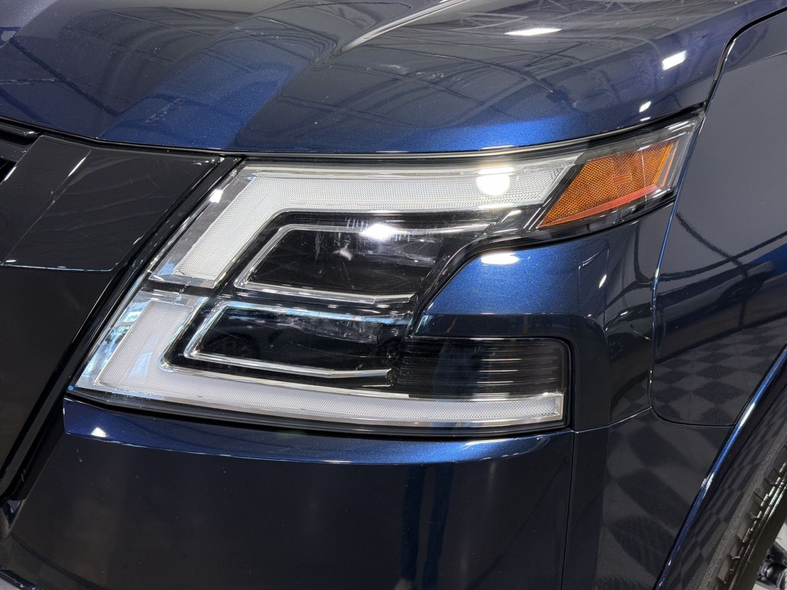 Used 2023 Nissan Armada SL w/ Cargo Package AWD/4WD image 13