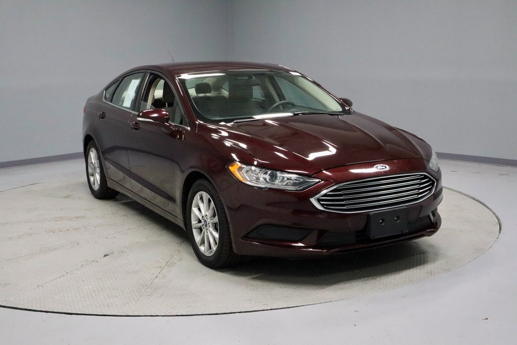 Certified 2017 Ford Fusion SE w/ Fusion SE Technology Package image 1