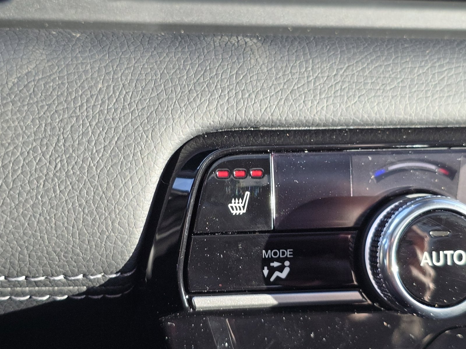 New 2025 Honda Pilot Touring image 8