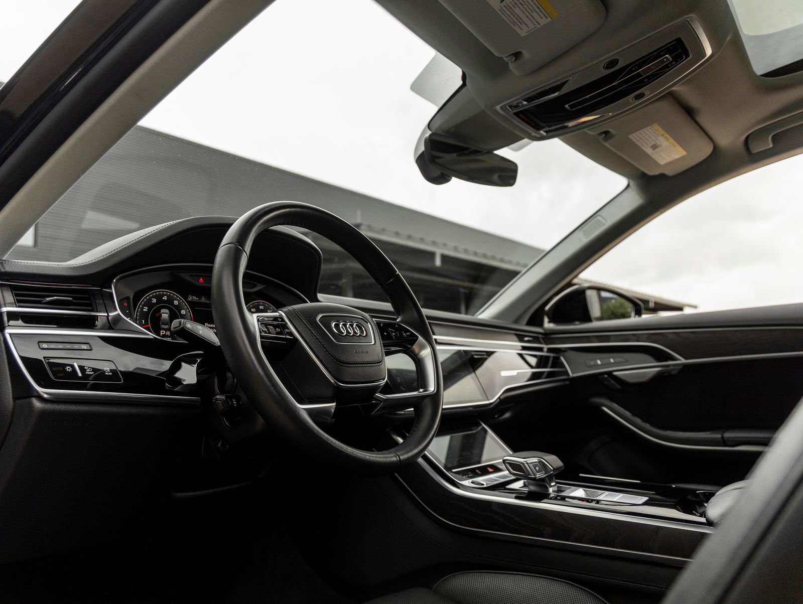 Used 2022 Audi A8 L 3.0T image 24