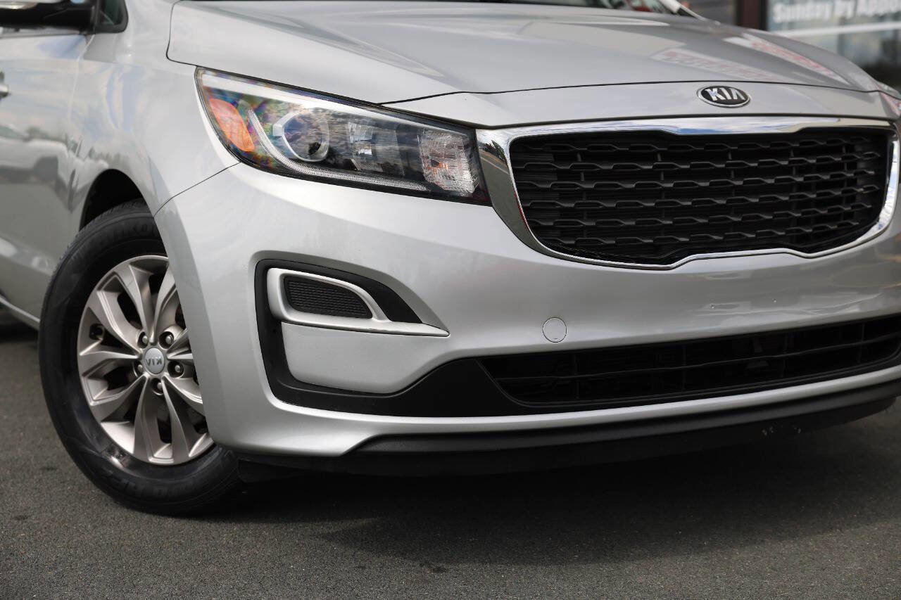 Used 2019 Kia Sedona L FWD image 32