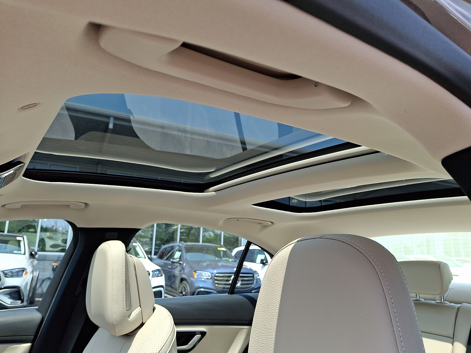 New 2026 Mercedes-Benz E 350 4MATIC Sedan image 13