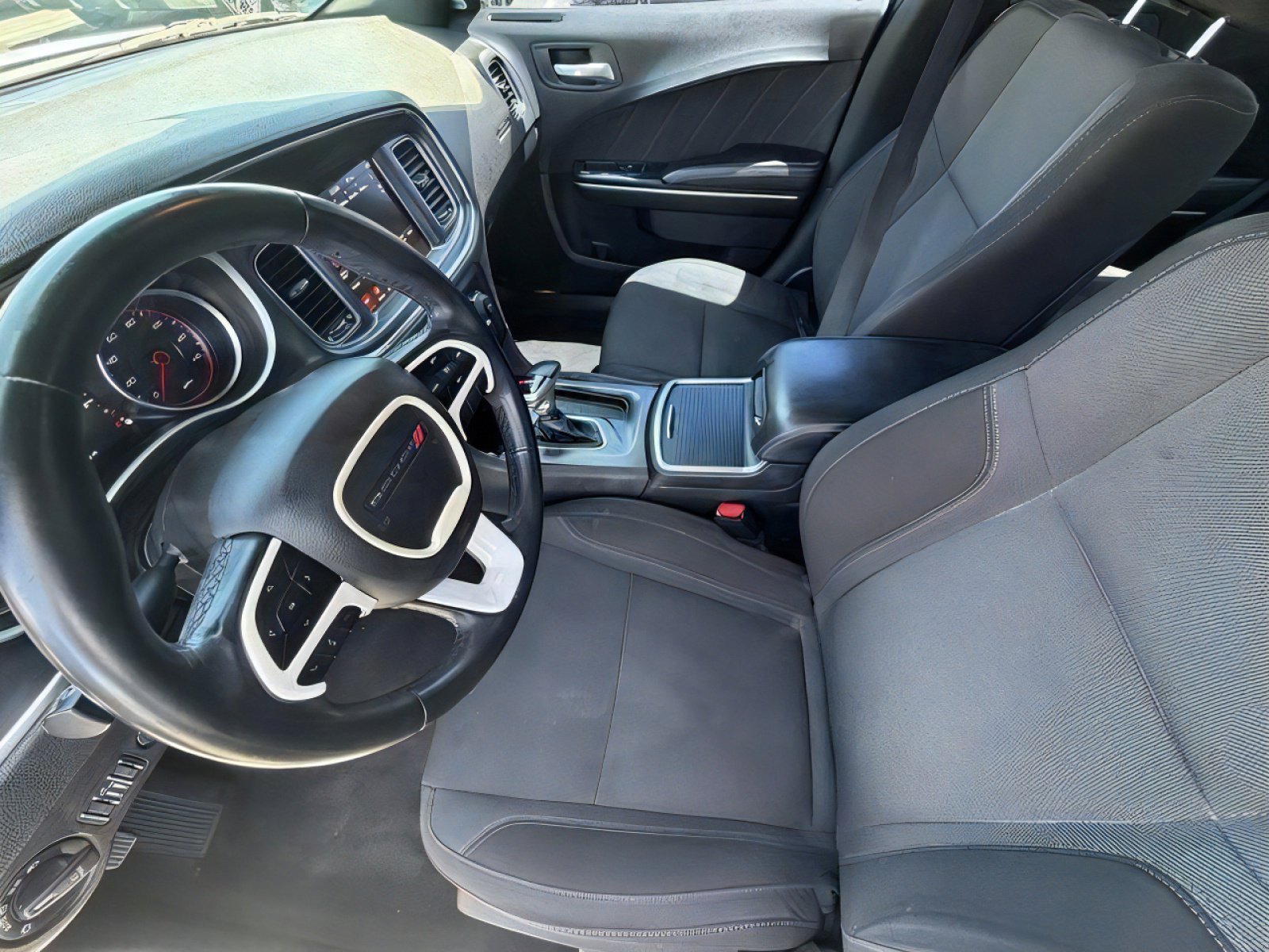 Used 2018 Dodge Charger SXT Plus RWD image 14