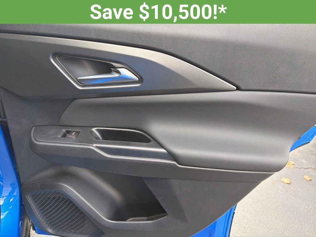 New 2026 Chevrolet Equinox EV LT image 32