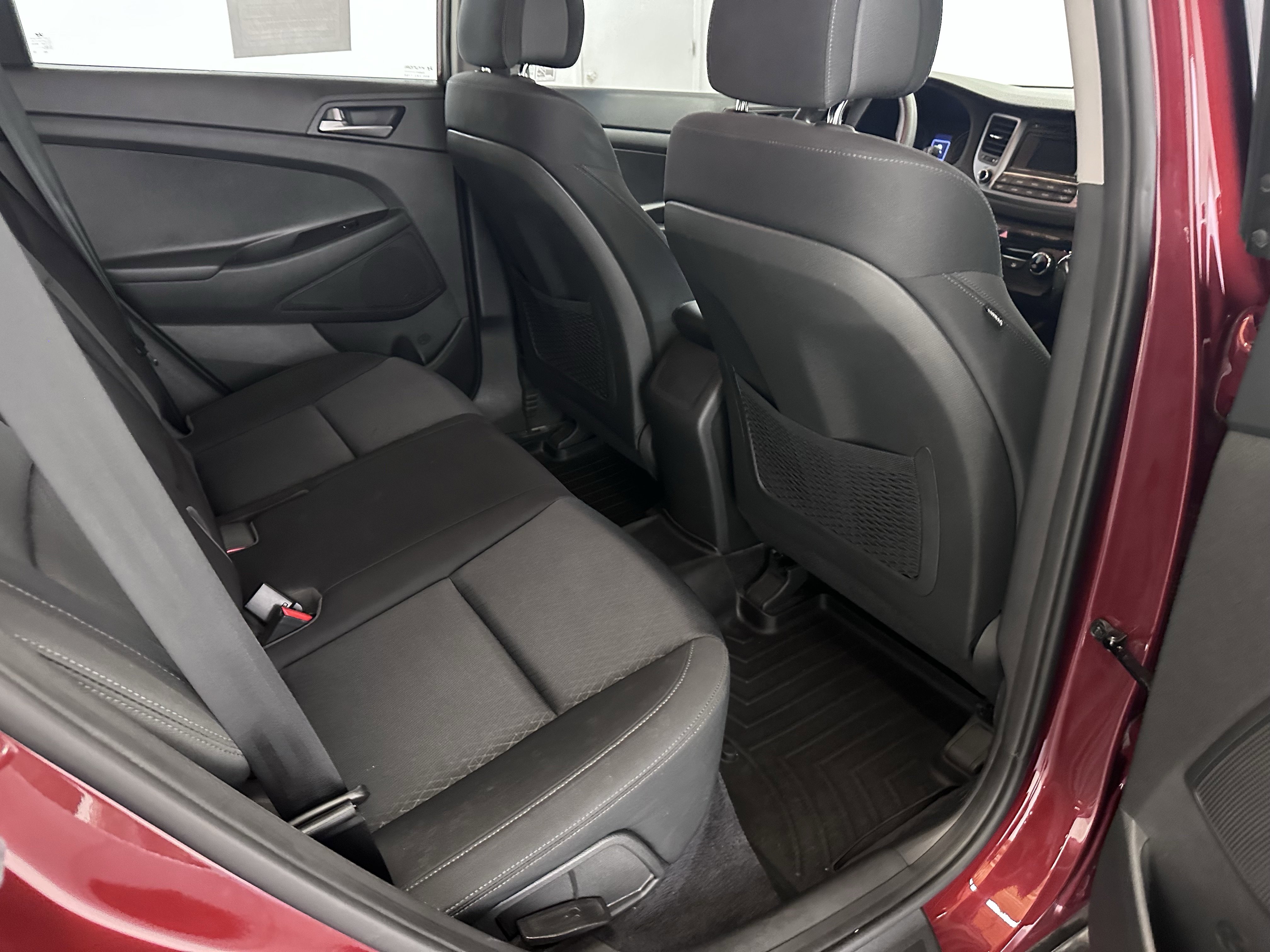 Used 2018 Hyundai Tucson SE image 27