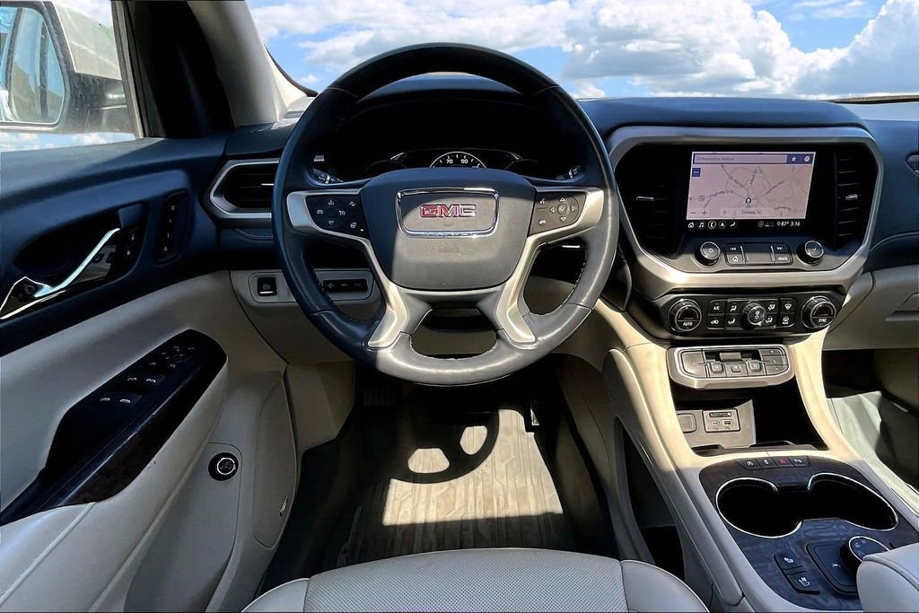 Used 2020 GMC Acadia Denali w/ Technology Package image 10