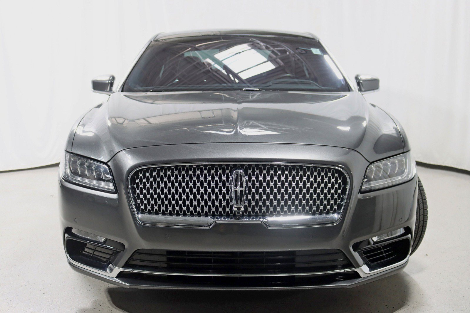 Used 2019 Lincoln Continental Reserve w/ Rear Seat Package AWD/4WD image 8