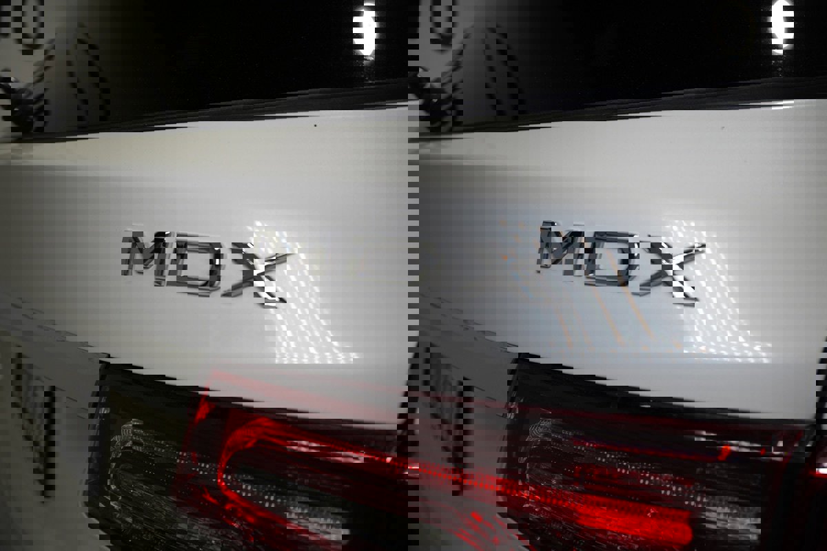 Used 2017 Acura MDX SH-AWD w/ Technology Package image 14