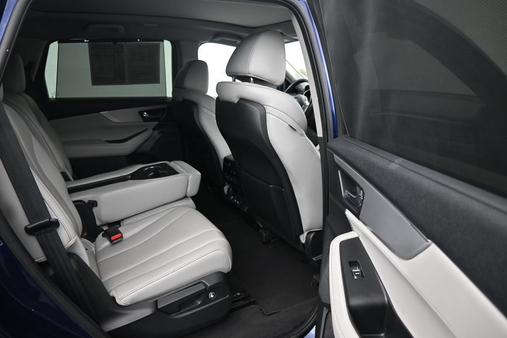 Used 2023 Acura MDX SH-AWD w/ Technology Package image 12