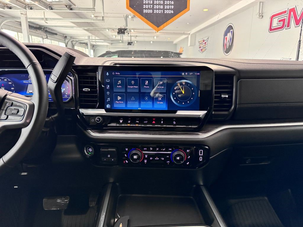 Certified 2025 Chevrolet Silverado 3500 LTZ w/ LTZ Premium Package image 17