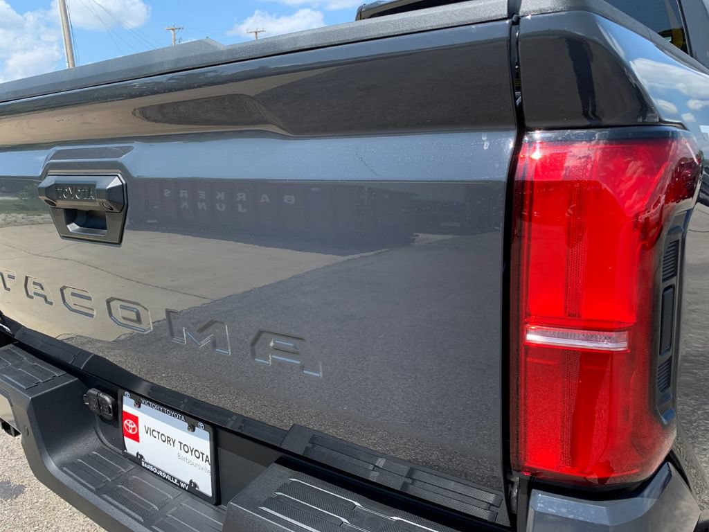 New 2026 Toyota Tacoma TRD Off-Road AWD/4WD image 32