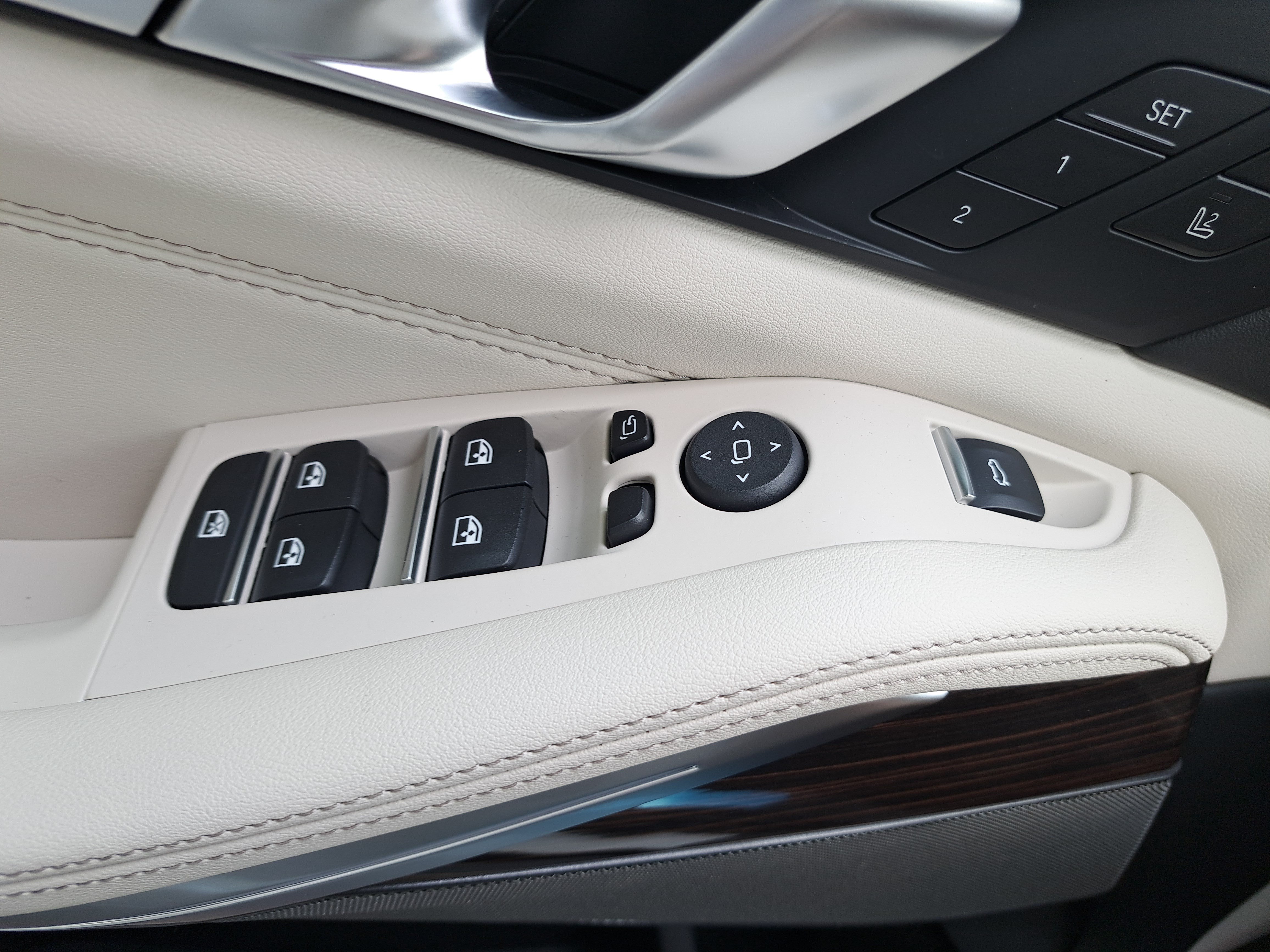 New 2026 BMW X5 M60i AWD/4WD image 30
