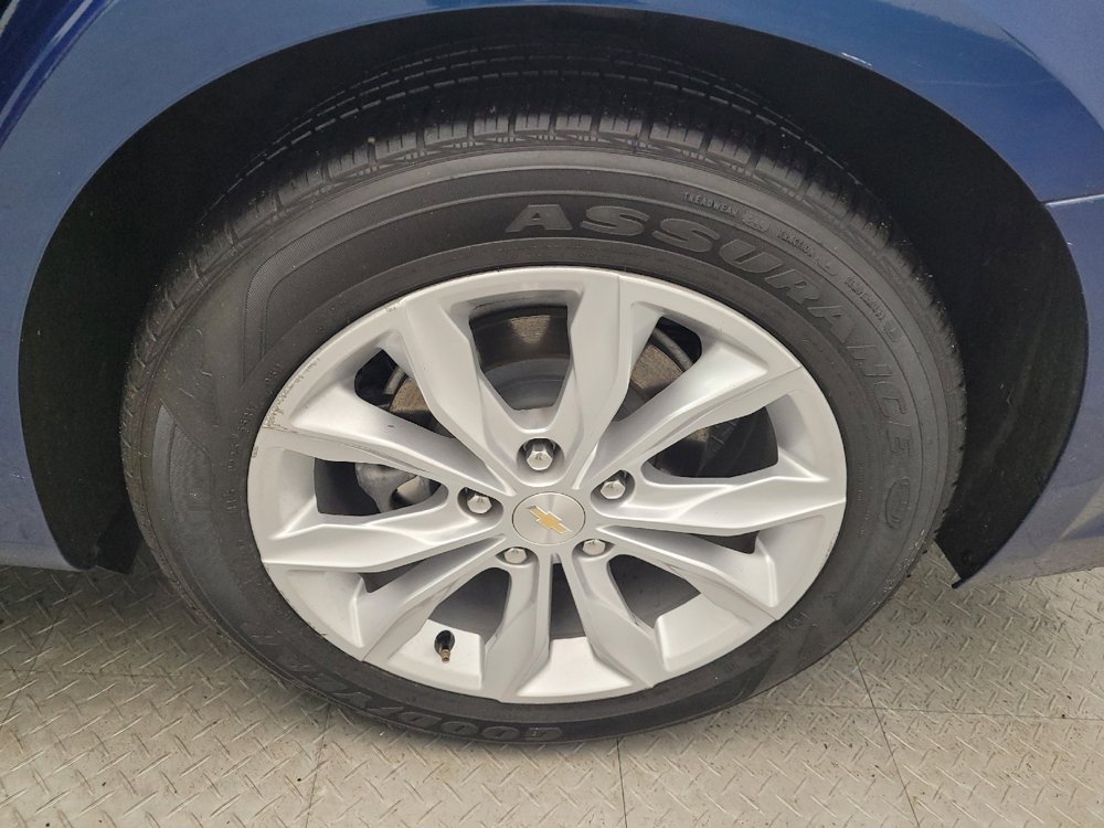 Used 2019 Chevrolet Malibu Hybrid image 31