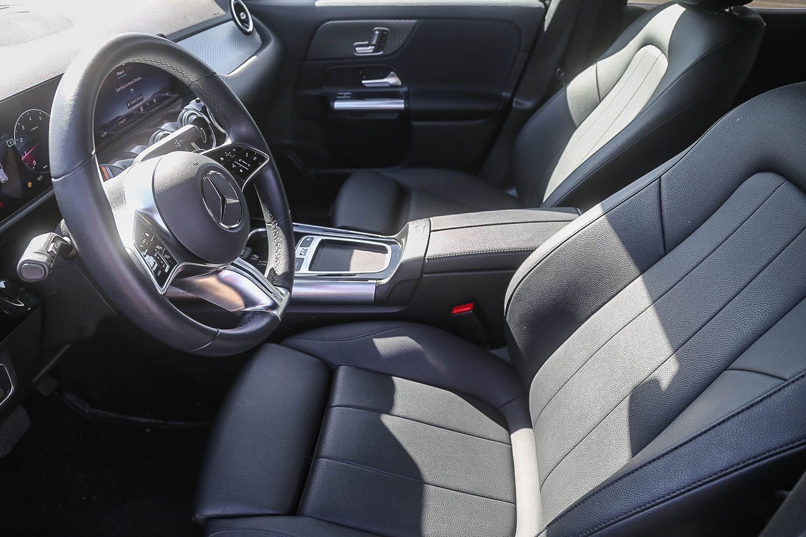 Used 2025 Mercedes-Benz GLA 250 image 5