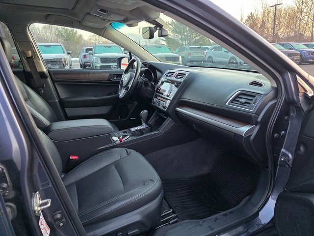 Used 2017 Subaru Outback 2.5i Limited image 12