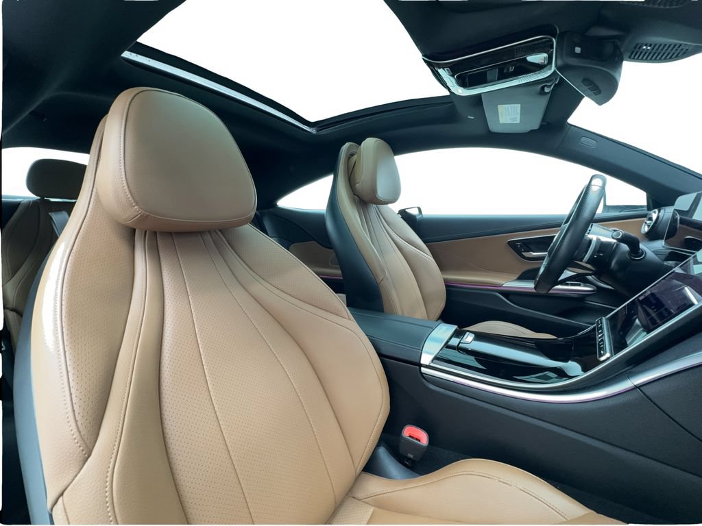 Used 2025 Mercedes-Benz CLE 300 4MATIC Coupe image 24