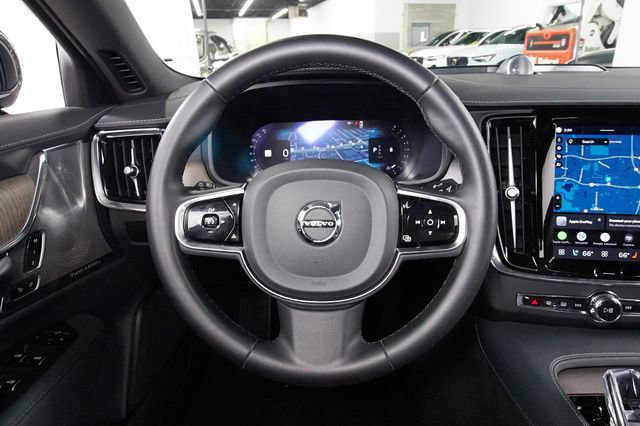 Certified 2023 Volvo S90 B6 Ultimate AWD/4WD image 10