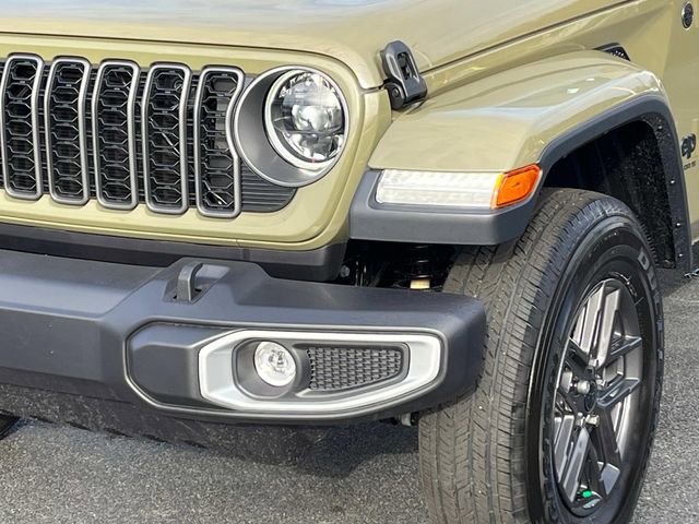 New 2025 Jeep Gladiator Sport image 11