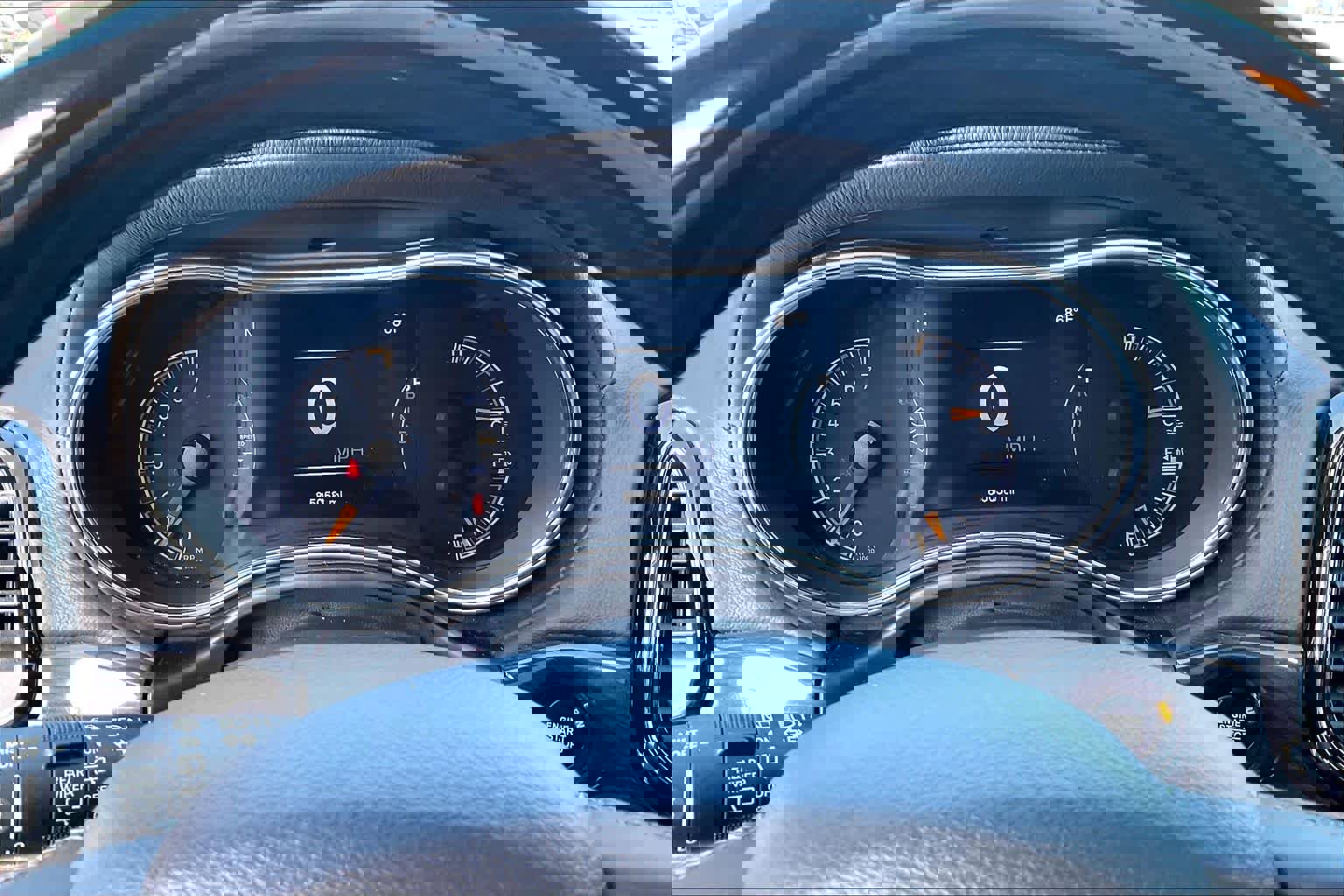 Used 2019 Jeep Grand Cherokee Overland image 25