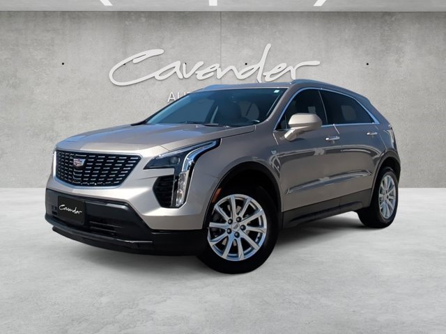 Certified 2023 Cadillac XT4 Luxury w/ Cold Weather Package image 1