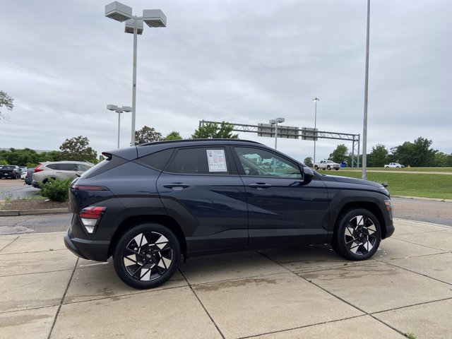 Used 2025 Hyundai Kona SEL FWD image 14