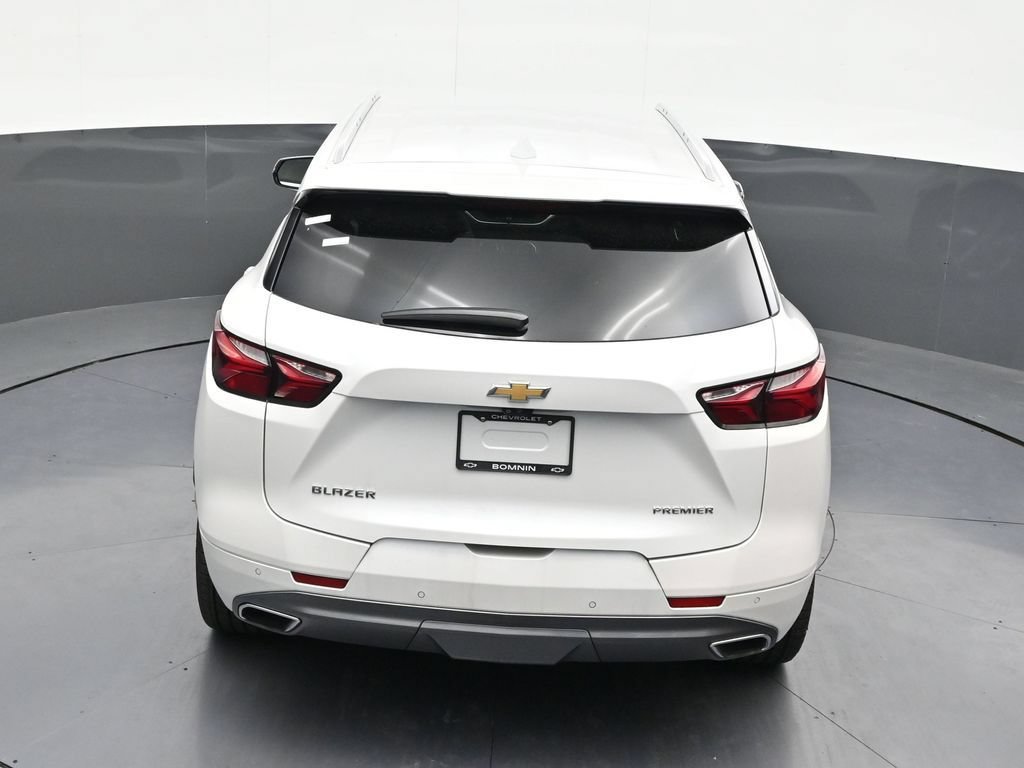 Used 2021 Chevrolet Blazer Premier w/ Driver Confidence II Package FWD image 17