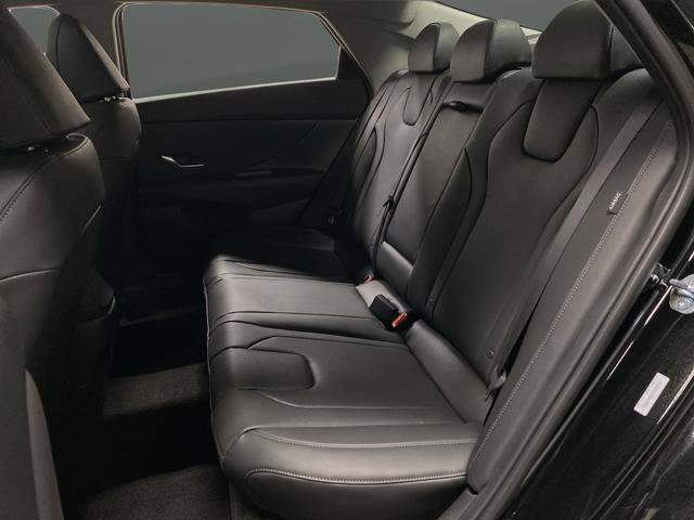 New 2026 Hyundai Elantra Limited image 29