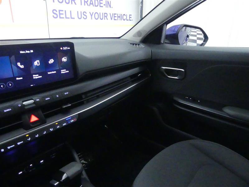 Used 2025 Kia K4 FWD image 13