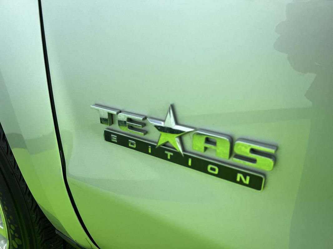 Used 2018 Chevrolet Silverado 1500 Custom w/ Texas Edition AWD/4WD image 15