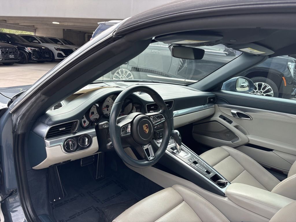 Used 2017 Porsche 911 Targa 4S AWD/4WD image 12