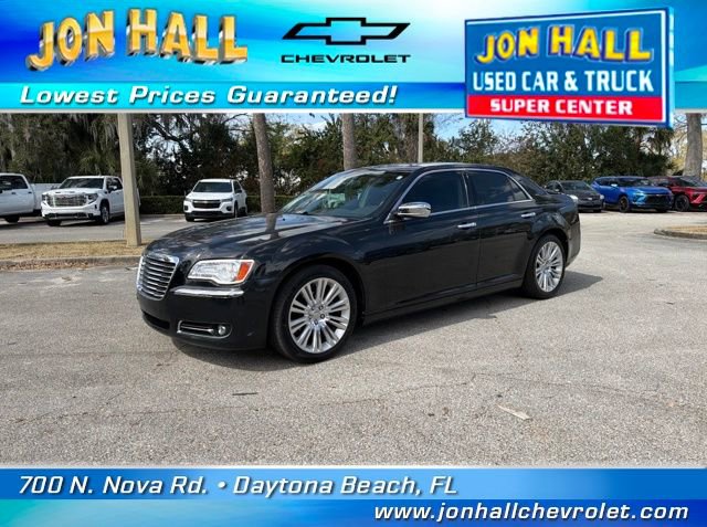 Used 2013 Chrysler 300 C image 2