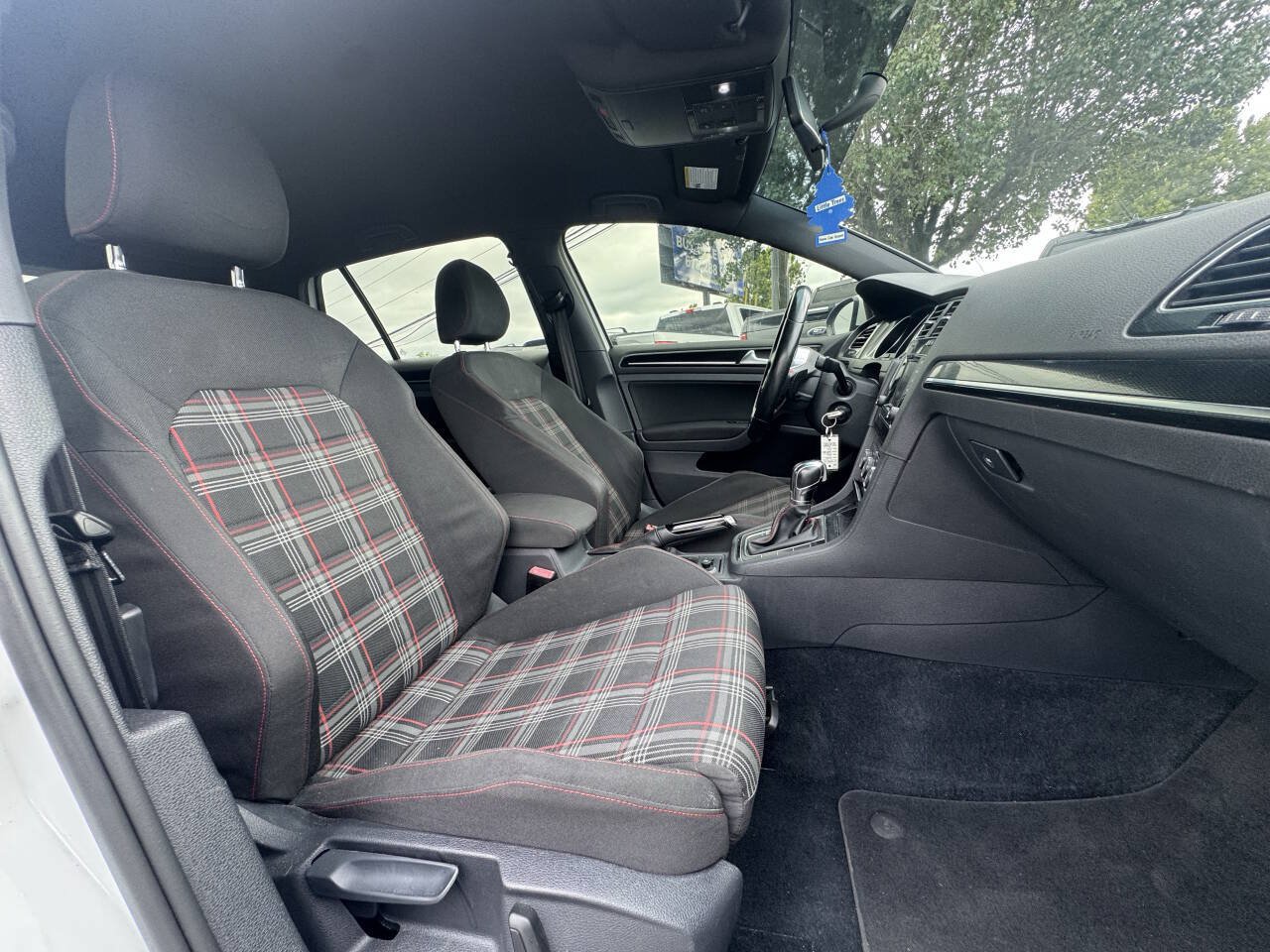 Used 2015 Volkswagen GTI S FWD image 16